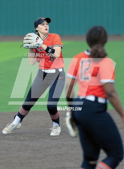 Thumbnail 3 in Farmersville vs Gilmer photogallery.