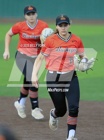 Thumbnail 3 in Farmersville vs Gilmer photogallery.
