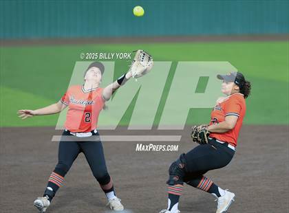 Thumbnail 1 in Farmersville vs Gilmer photogallery.