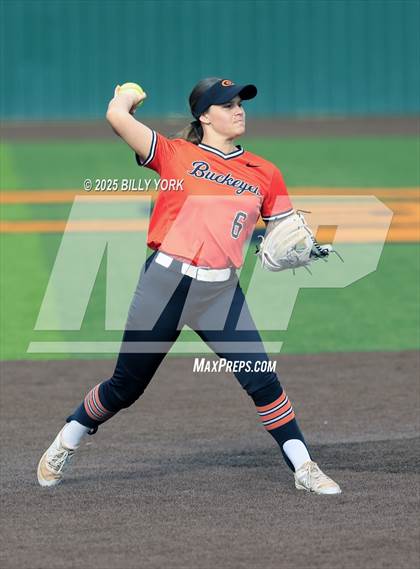 Thumbnail 3 in Farmersville vs Gilmer photogallery.