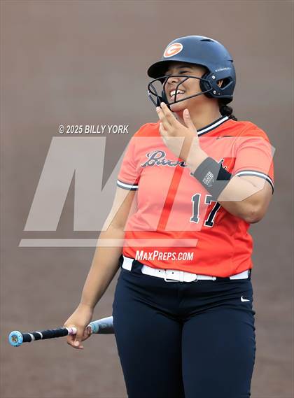 Thumbnail 2 in Farmersville vs Gilmer photogallery.