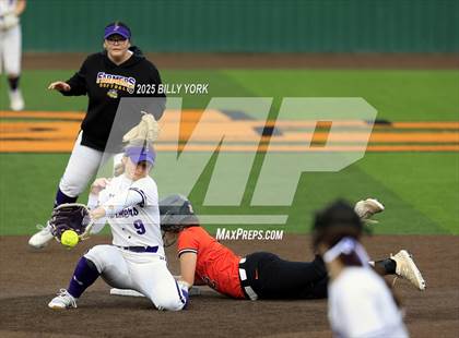 Thumbnail 1 in Farmersville vs Gilmer photogallery.