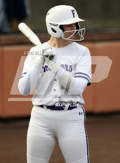 Thumbnail 3 in Farmersville vs Gilmer photogallery.