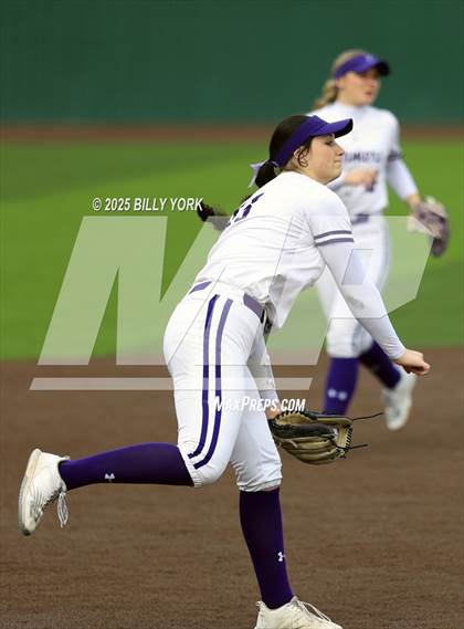 Thumbnail 3 in Farmersville vs Gilmer photogallery.