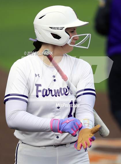 Thumbnail 1 in Farmersville vs Gilmer photogallery.
