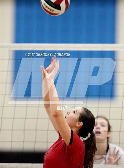 Thumbnail 2 in Lake Highlands vs Vandegrift photogallery.