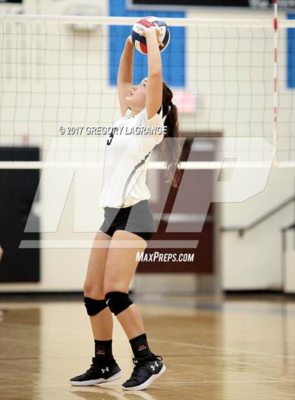 Thumbnail 2 in Lake Highlands vs Vandegrift photogallery.