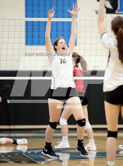 Thumbnail 3 in Lake Highlands vs Vandegrift photogallery.