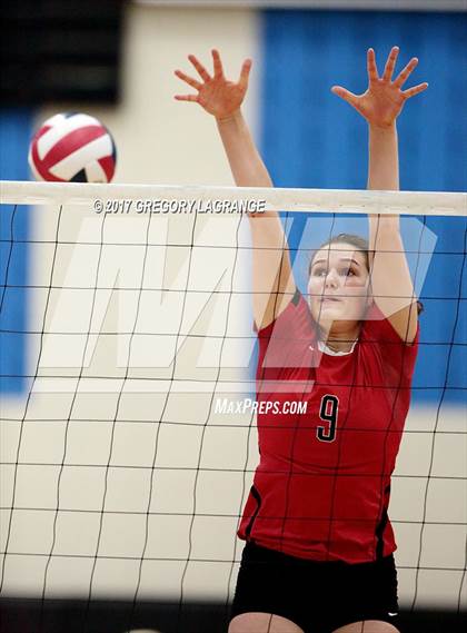 Thumbnail 1 in Lake Highlands vs Vandegrift photogallery.