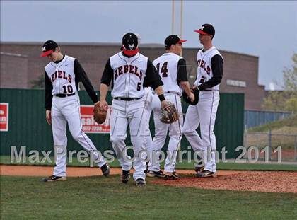 Thumbnail 3 in Seymour vs. Maryville photogallery.