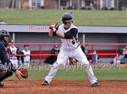 Thumbnail 2 in Seymour vs. Maryville photogallery.