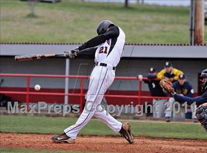 Thumbnail 2 in Seymour vs. Maryville photogallery.