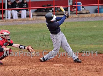 Thumbnail 1 in Seymour vs. Maryville photogallery.