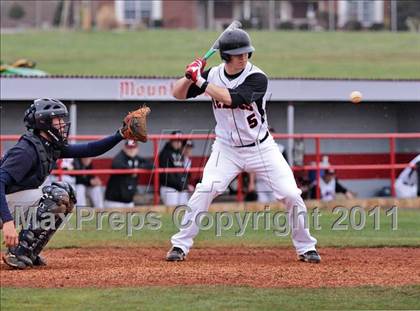Thumbnail 2 in Seymour vs. Maryville photogallery.