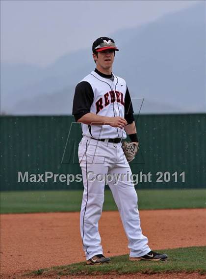 Thumbnail 3 in Seymour vs. Maryville photogallery.