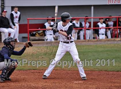 Thumbnail 3 in Seymour vs. Maryville photogallery.