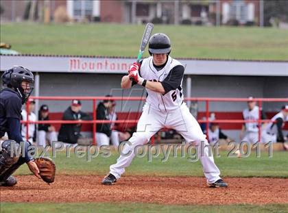Thumbnail 1 in Seymour vs. Maryville photogallery.