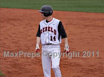 Thumbnail 2 in Seymour vs. Maryville photogallery.