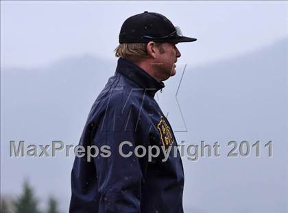 Thumbnail 2 in Seymour vs. Maryville photogallery.
