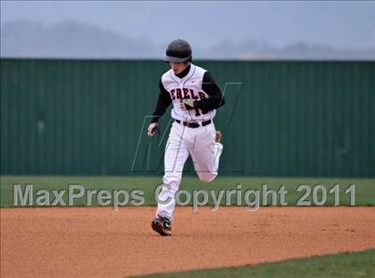 Thumbnail 1 in Seymour vs. Maryville photogallery.
