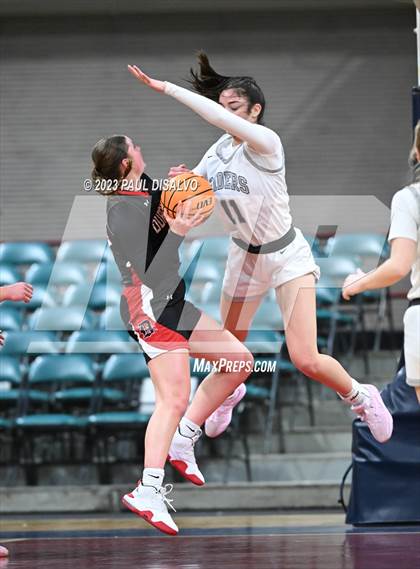 Thumbnail 2 in Roosevelt vs. Durango (CHSAA 5A Final 4) photogallery.