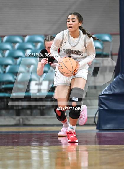 Thumbnail 2 in Roosevelt vs. Durango (CHSAA 5A Final 4) photogallery.