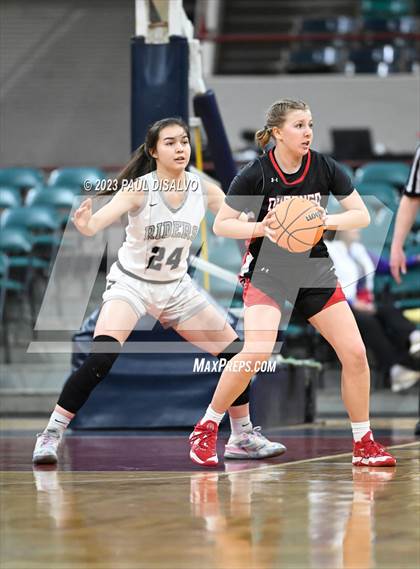 Thumbnail 2 in Roosevelt vs. Durango (CHSAA 5A Final 4) photogallery.