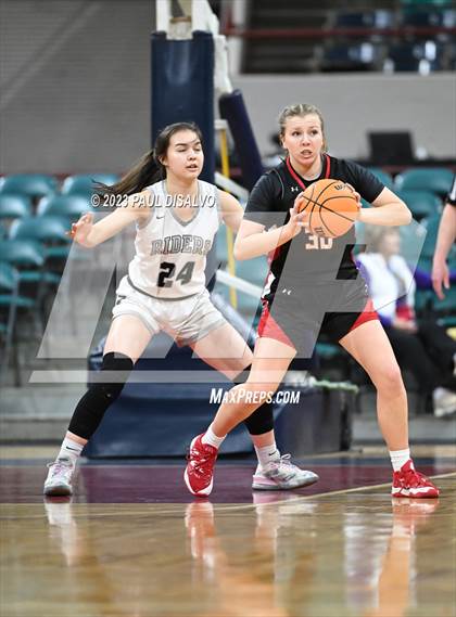 Thumbnail 1 in Roosevelt vs. Durango (CHSAA 5A Final 4) photogallery.