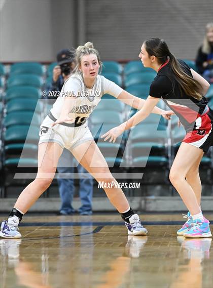Thumbnail 1 in Roosevelt vs. Durango (CHSAA 5A Final 4) photogallery.