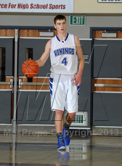 Thumbnail 2 in Great Oak vs. Pleasant Grove (MaxPreps Holiday Classic) photogallery.