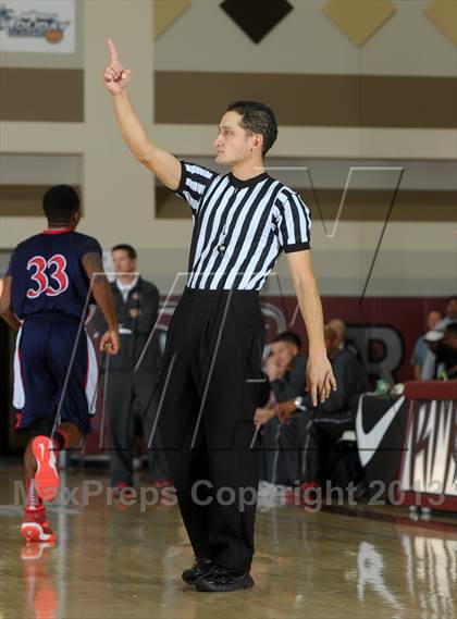 Thumbnail 1 in Great Oak vs. Pleasant Grove (MaxPreps Holiday Classic) photogallery.