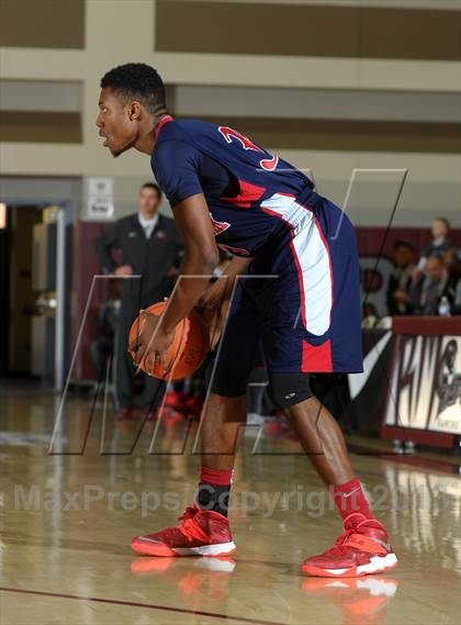 Thumbnail 3 in Great Oak vs. Pleasant Grove (MaxPreps Holiday Classic) photogallery.