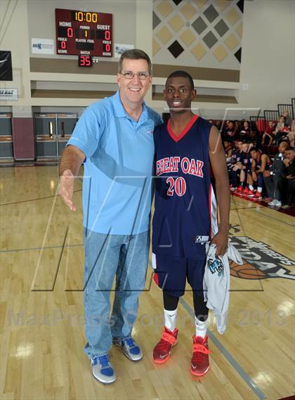 Thumbnail 2 in Great Oak vs. Pleasant Grove (MaxPreps Holiday Classic) photogallery.