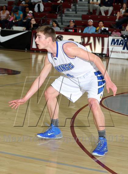 Thumbnail 2 in Great Oak vs. Pleasant Grove (MaxPreps Holiday Classic) photogallery.