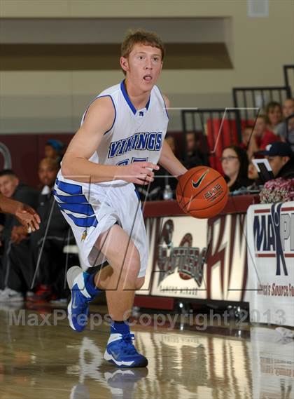 Thumbnail 1 in Great Oak vs. Pleasant Grove (MaxPreps Holiday Classic) photogallery.