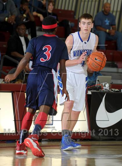 Thumbnail 3 in Great Oak vs. Pleasant Grove (MaxPreps Holiday Classic) photogallery.