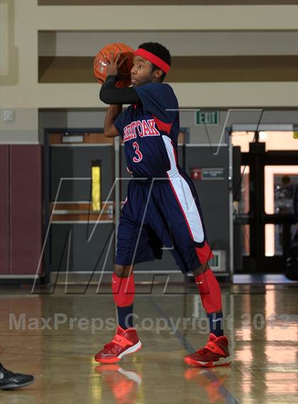 Thumbnail 2 in Great Oak vs. Pleasant Grove (MaxPreps Holiday Classic) photogallery.