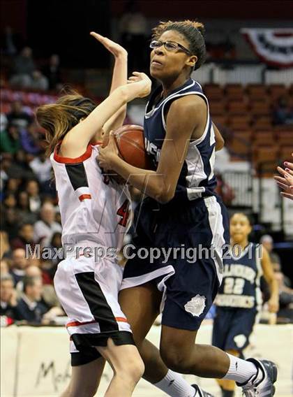 Thumbnail 1 in Hillhouse vs. E. O. Smith (CIAC Class L Final) photogallery.