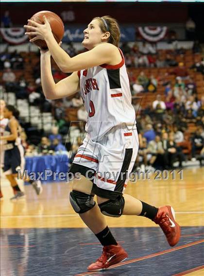 Thumbnail 1 in Hillhouse vs. E. O. Smith (CIAC Class L Final) photogallery.
