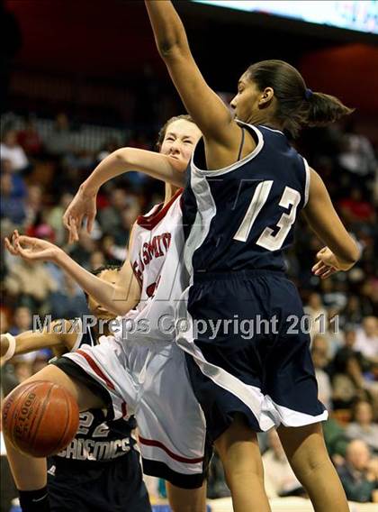 Thumbnail 1 in Hillhouse vs. E. O. Smith (CIAC Class L Final) photogallery.