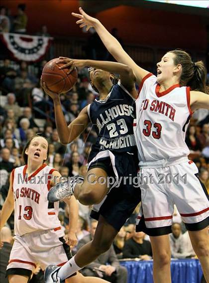 Thumbnail 2 in Hillhouse vs. E. O. Smith (CIAC Class L Final) photogallery.