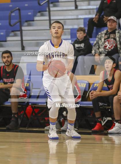 Thumbnail 3 in Fowler vs. Parlier (Parlier Tournament) photogallery.