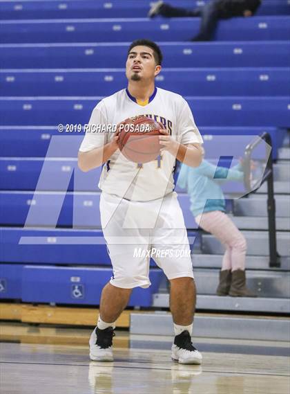 Thumbnail 2 in Fowler vs. Parlier (Parlier Tournament) photogallery.