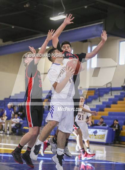 Thumbnail 3 in Fowler vs. Parlier (Parlier Tournament) photogallery.