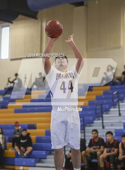 Thumbnail 3 in Fowler vs. Parlier (Parlier Tournament) photogallery.