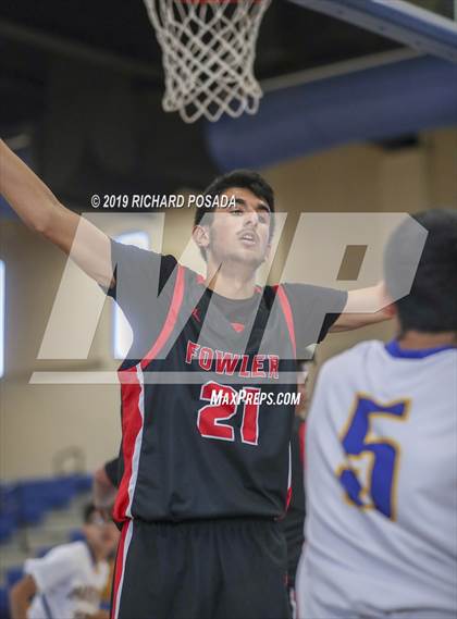 Thumbnail 2 in Fowler vs. Parlier (Parlier Tournament) photogallery.