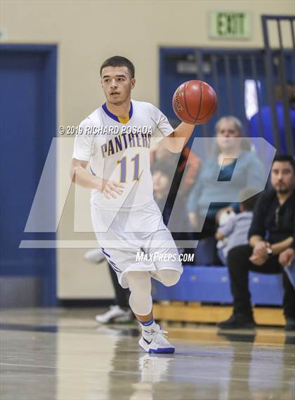 Thumbnail 2 in Fowler vs. Parlier (Parlier Tournament) photogallery.