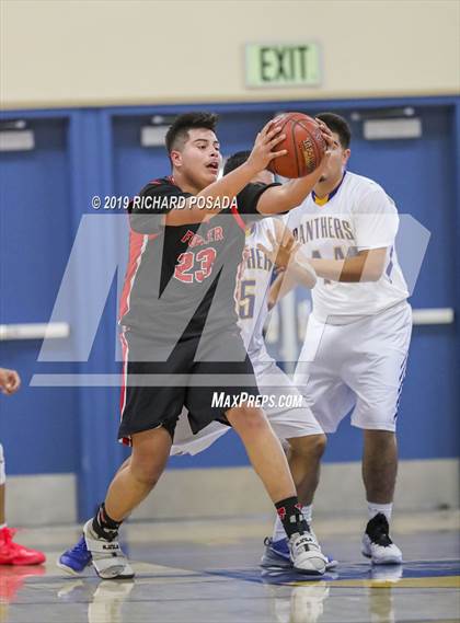 Thumbnail 2 in Fowler vs. Parlier (Parlier Tournament) photogallery.