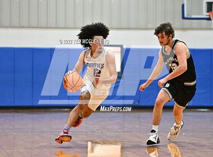 Thumbnail 2 in Concord vs Bigelow (MVE Holiday Tournament Championship)) photogallery.