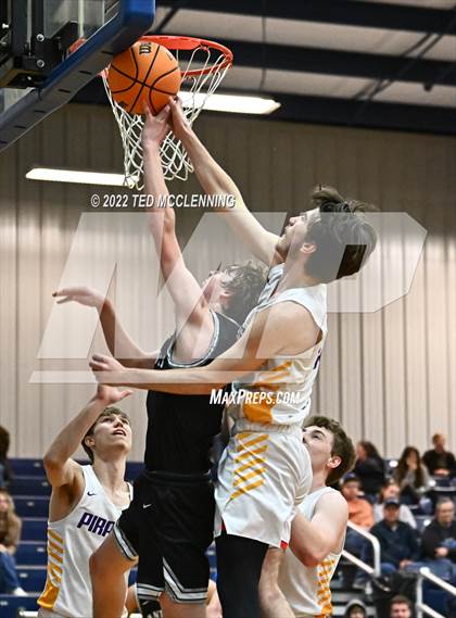 Thumbnail 1 in Concord vs Bigelow (MVE Holiday Tournament Championship)) photogallery.